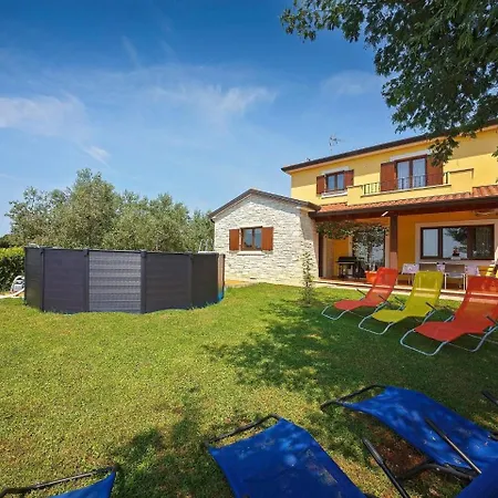 Tatil Evi Peaceful Holiday In With Swimming Pool Poreč