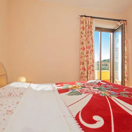 Peaceful Holiday In With Swimming Pool Tatil Evi