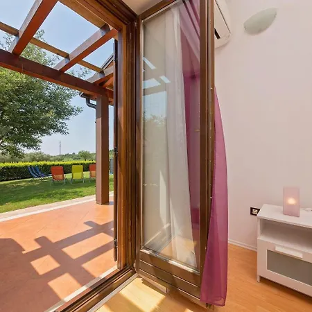 Peaceful Holiday In With Swimming Pool Tatil Evi