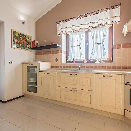 Peaceful Holiday In With Swimming Pool Holiday home Porec